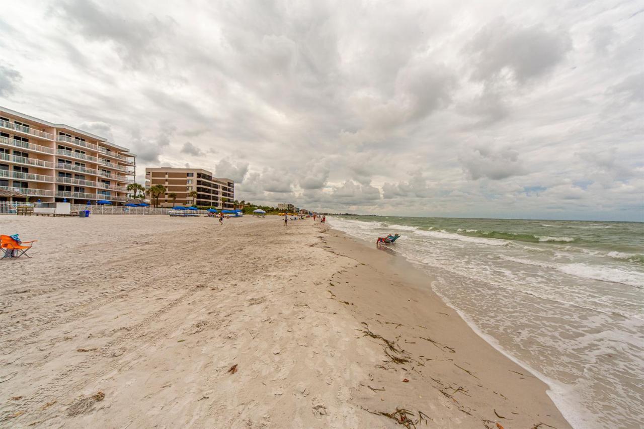 104 Las Brisas Condo St. Pete Beach Buitenkant foto